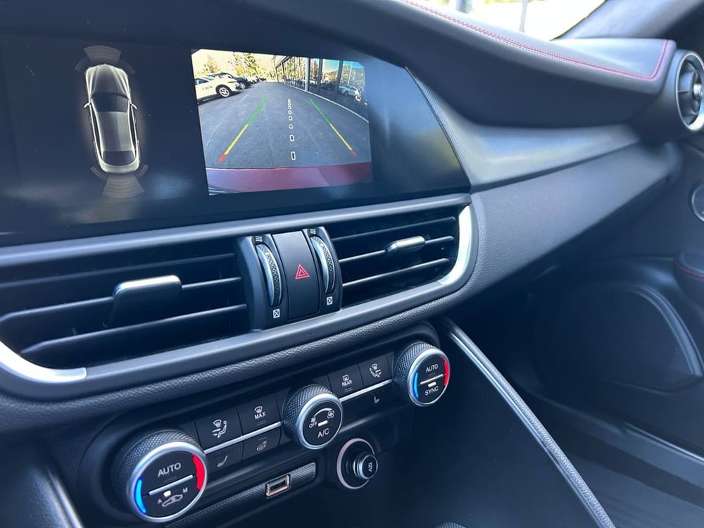 Alfa Romeo Giulia usata a Ancona (17)