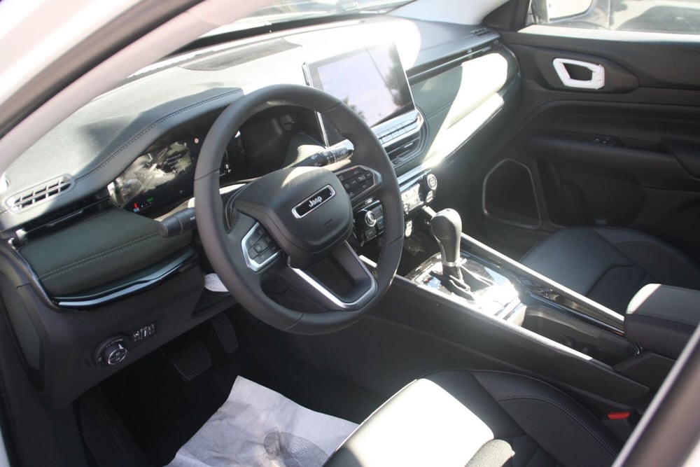 Jeep Compass nuova a Catania (15)