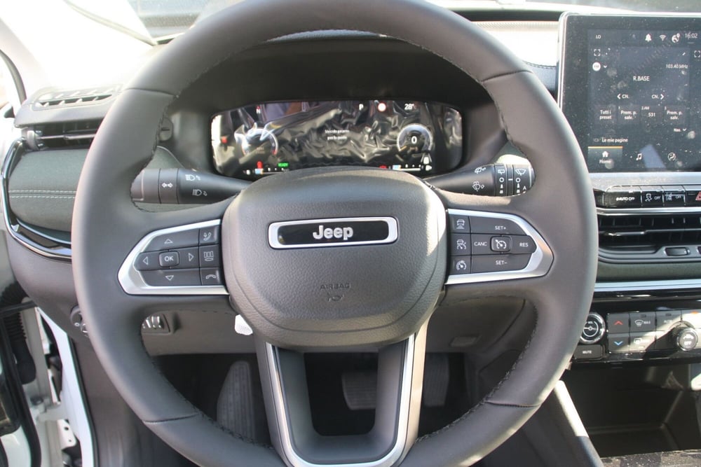 Jeep Compass nuova a Catania (9)