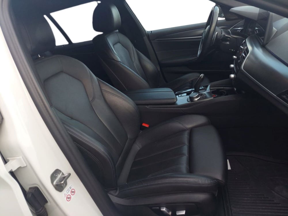 BMW Serie 5 Touring usata a Bari (14)
