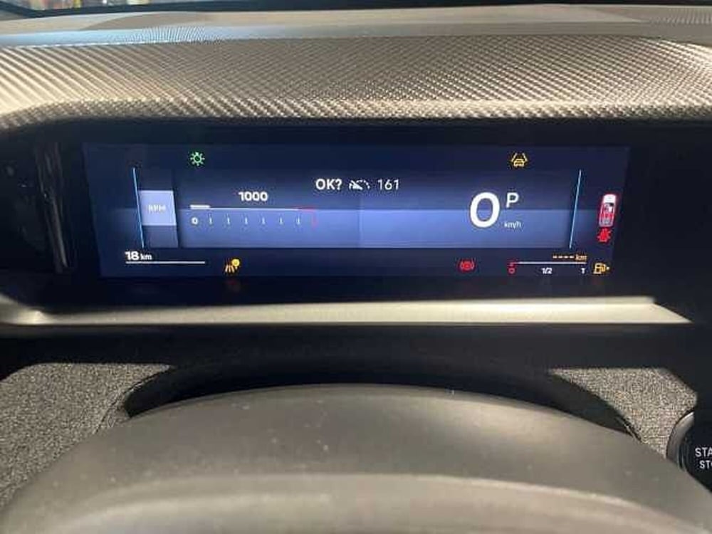 Opel Grandland nuova a Salerno (12)