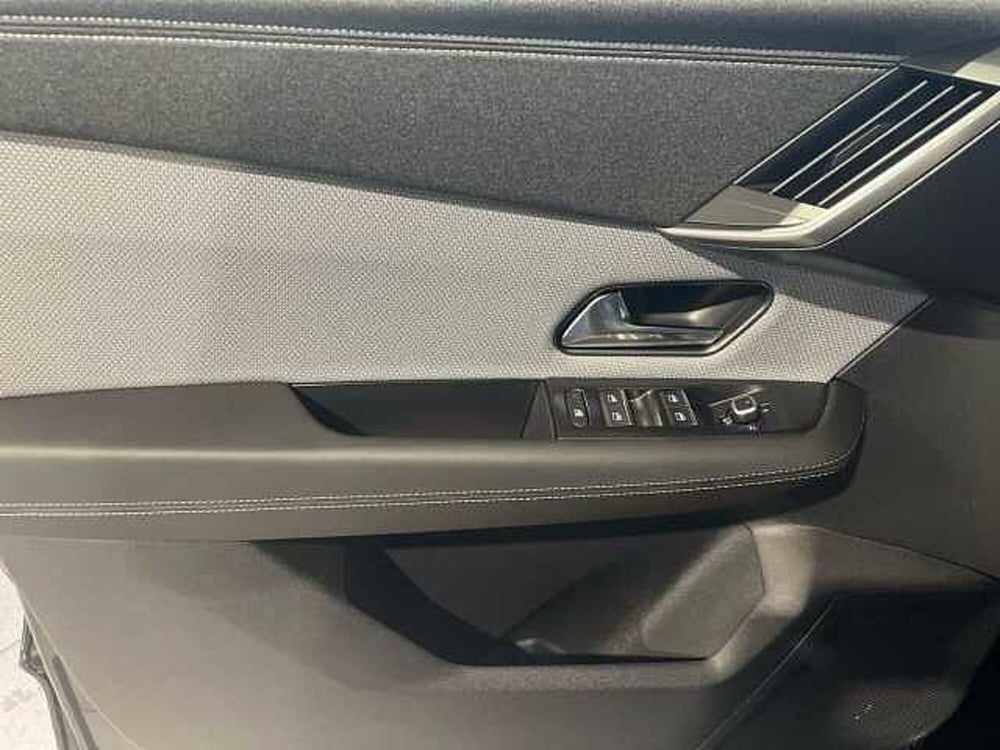 Opel Grandland nuova a Salerno (13)