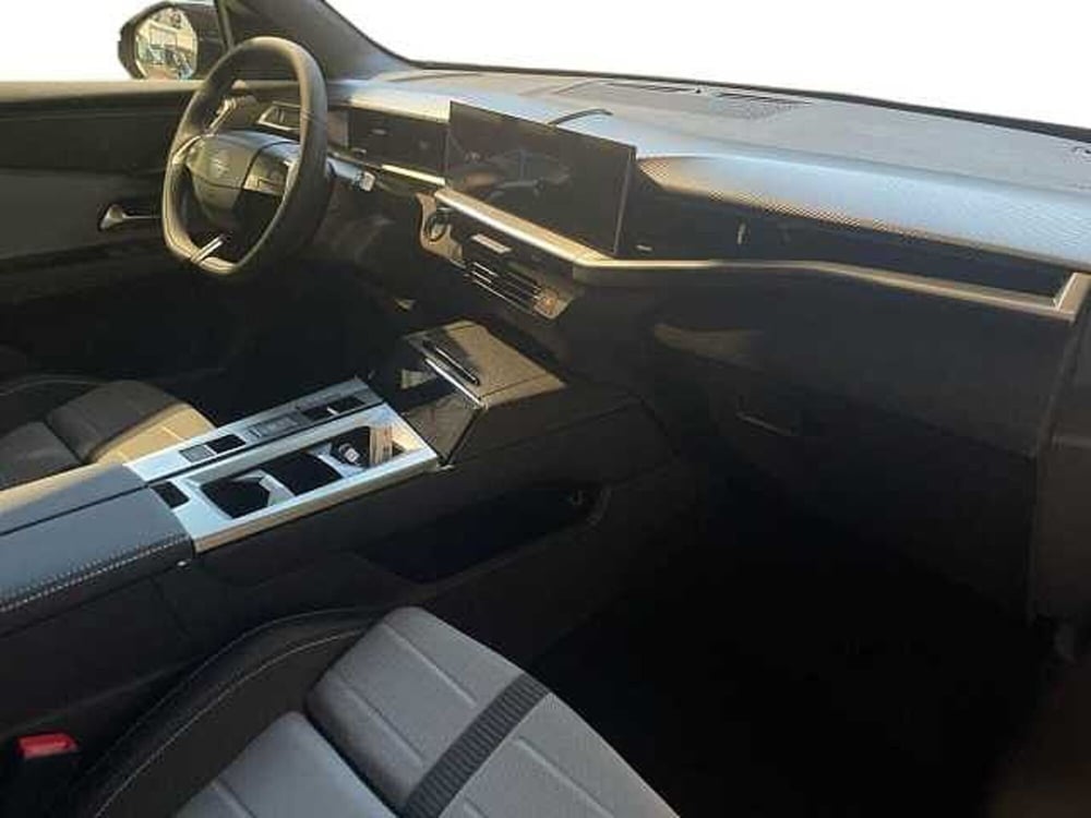 Opel Grandland nuova a Salerno (15)
