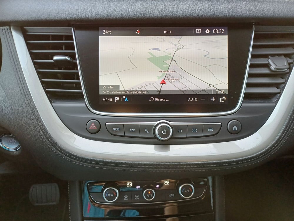 Opel Grandland usata a Modena (10)