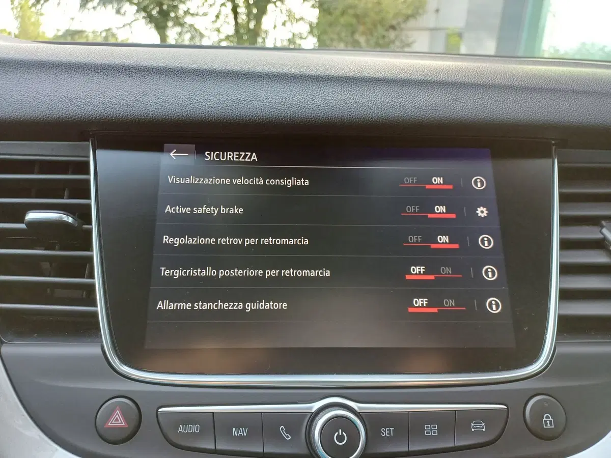 Opel Grandland usata a Modena (13)