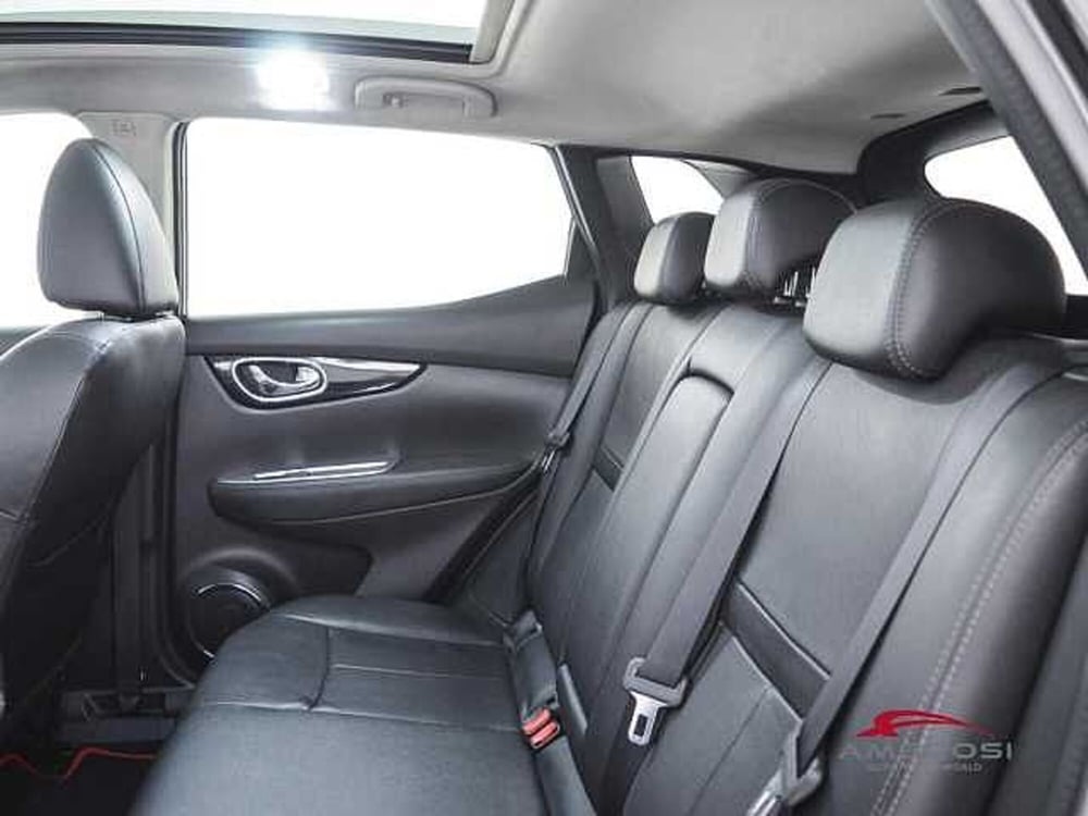 Nissan Qashqai usata a Viterbo (10)
