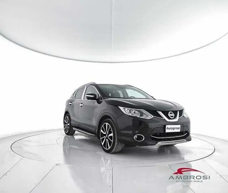 Nissan Qashqai usata a Viterbo (2)