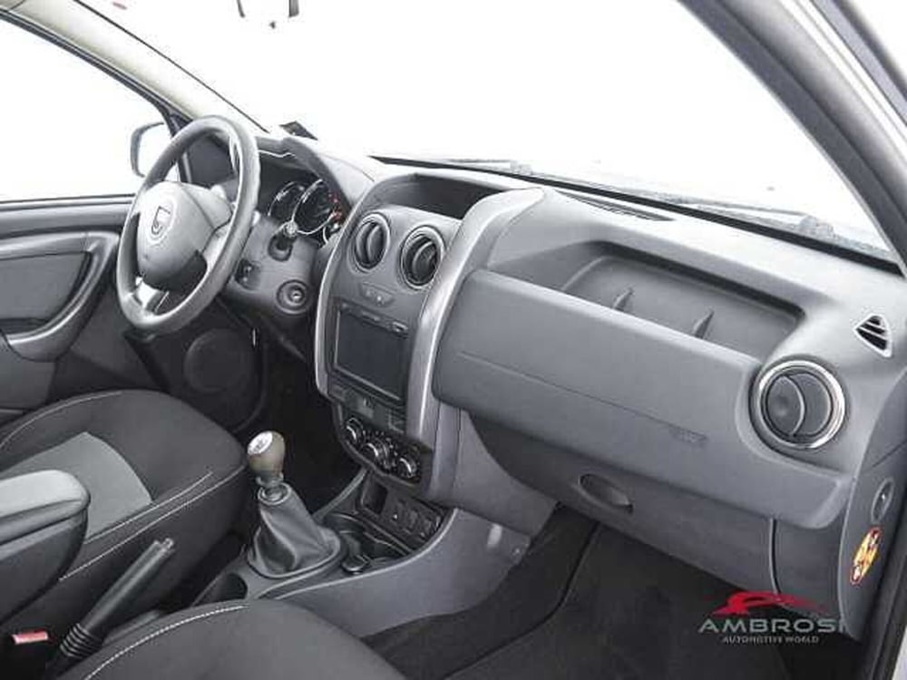 Dacia Duster usata a Viterbo (12)