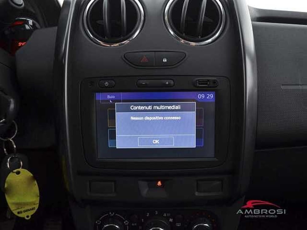 Dacia Duster usata a Viterbo (15)