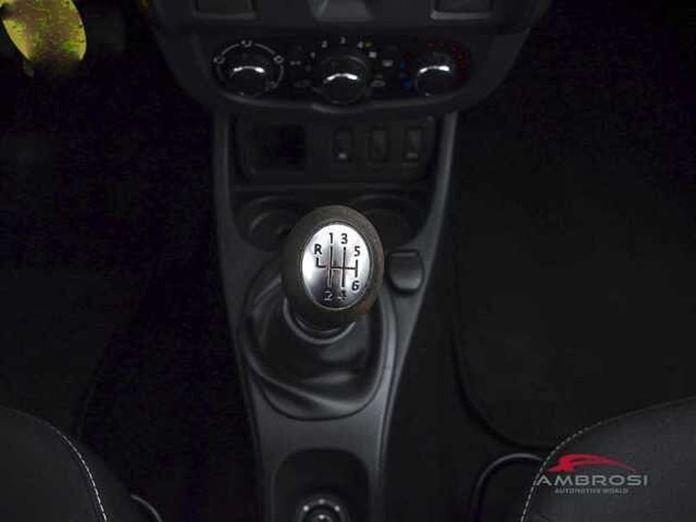 Dacia Duster usata a Viterbo (19)
