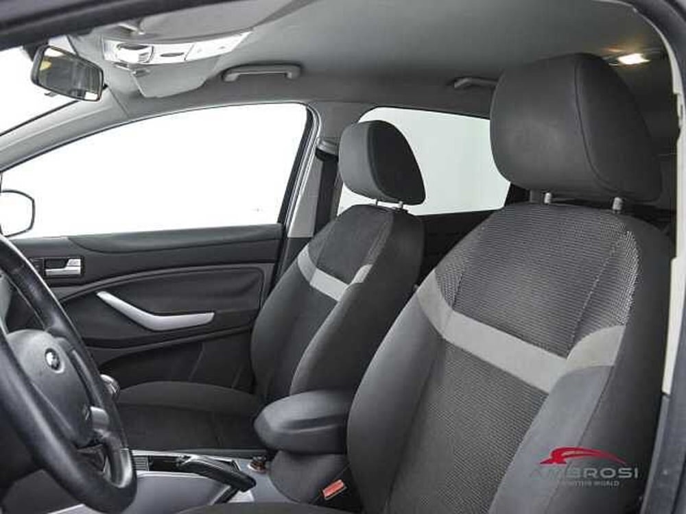 Ford Kuga usata a Viterbo (9)