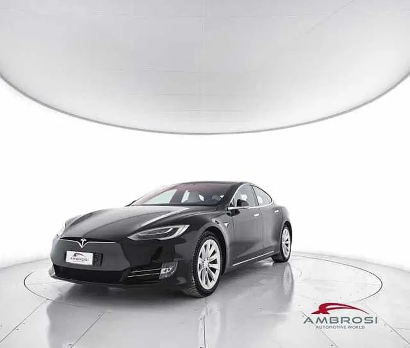 Tesla Model S usata a Viterbo