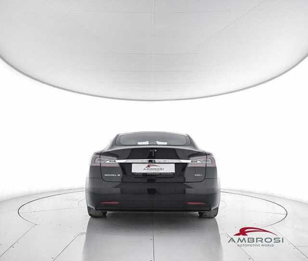 Tesla Model S usata a Viterbo (6)