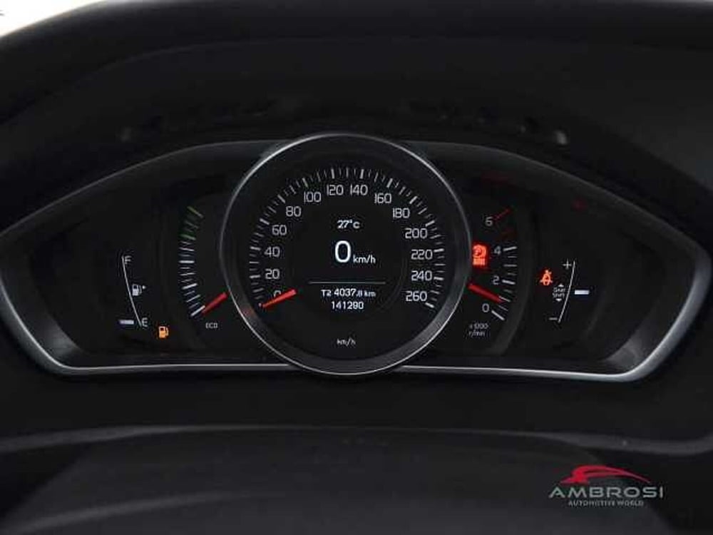 Volvo V40 Cross Country usata a Viterbo (13)