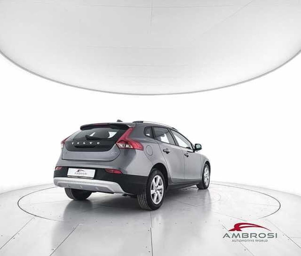Volvo V40 Cross Country usata a Viterbo (3)