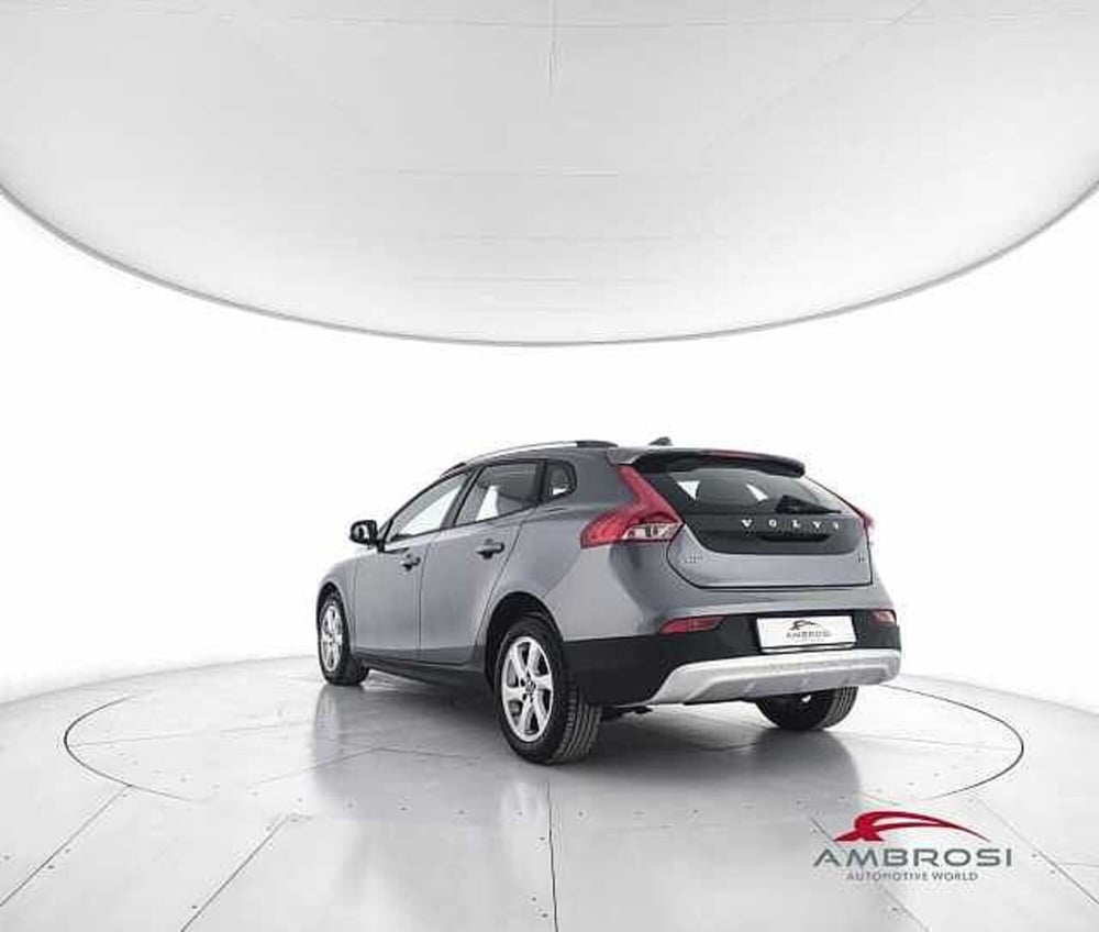 Volvo V40 Cross Country usata a Viterbo (4)