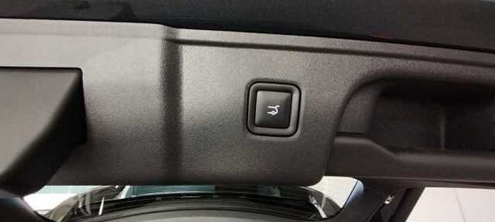 Leapmotor C10 nuova a Viterbo (15)