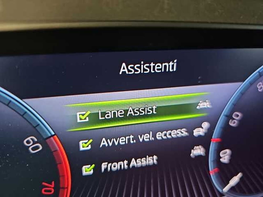 Skoda Kamiq usata a Lecco (18)