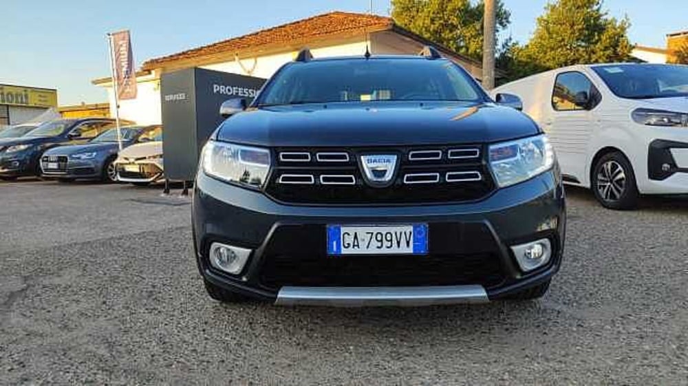 Dacia Sandero usata a Firenze (14)