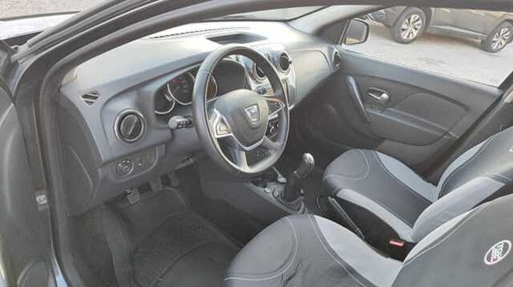 Dacia Sandero usata a Firenze (4)