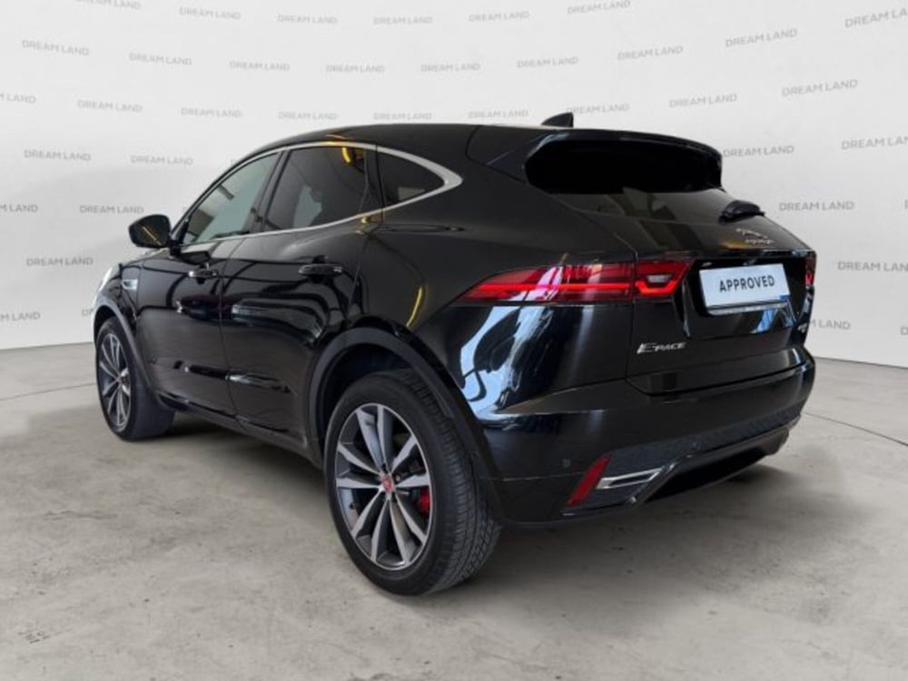 Jaguar E-Pace usata a Livorno (13)