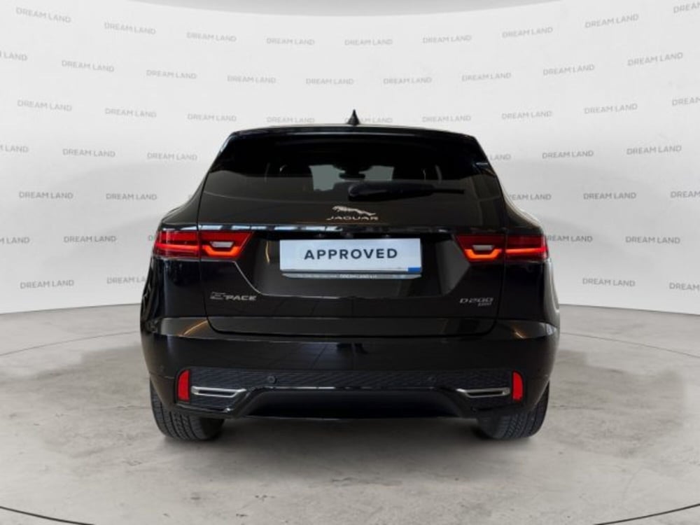 Jaguar E-Pace usata a Livorno (8)
