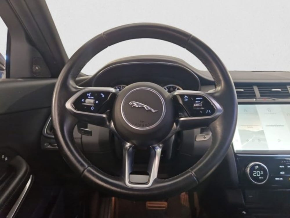Jaguar E-Pace usata a Livorno (16)