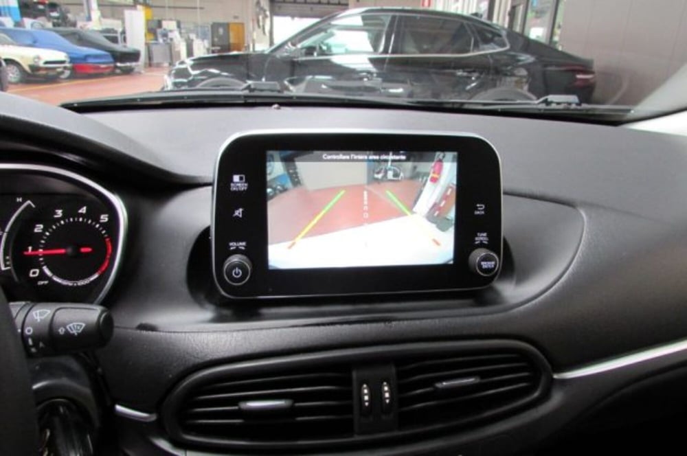 Fiat Tipo Station Wagon usata a Milano (10)