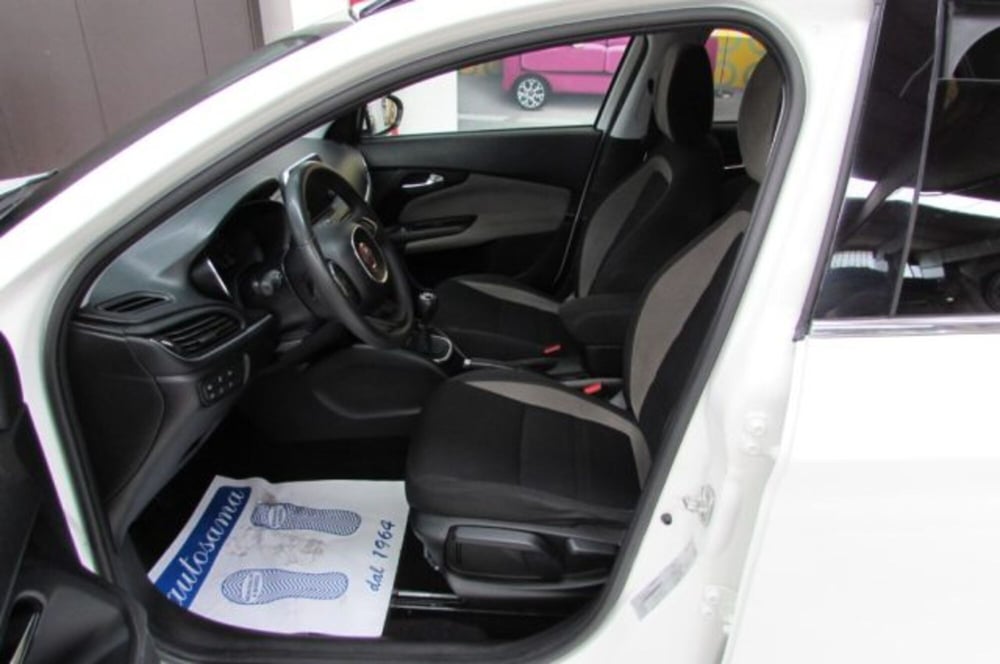 Fiat Tipo Station Wagon usata a Milano (6)