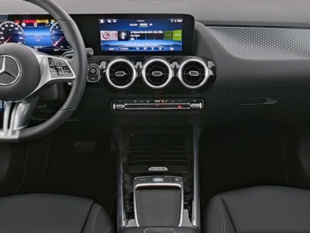 Mercedes-Benz Classe B usata a Milano (4)