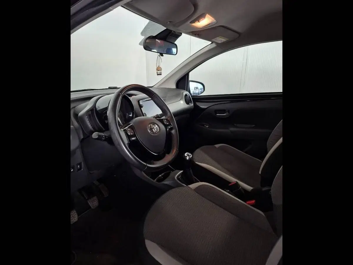 Toyota Aygo usata a Torino (13)
