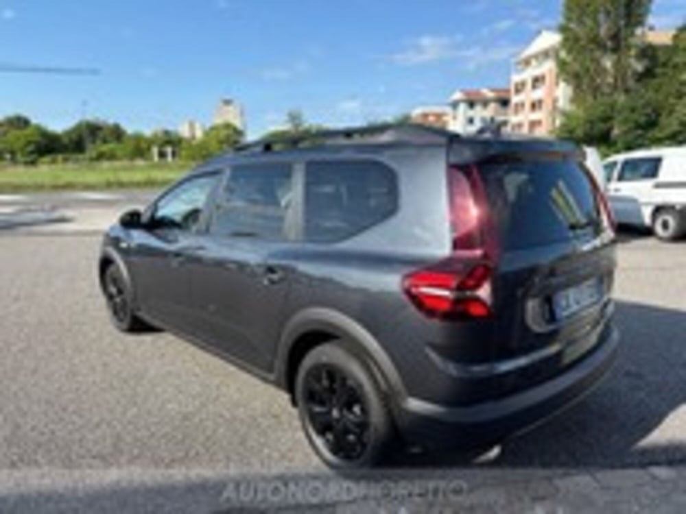 Dacia Jogger usata a Udine (6)
