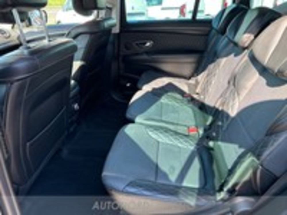 Renault Espace usata a Udine (11)