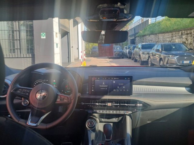 Alfa Romeo Tonale nuova a Monza e Brianza (8)