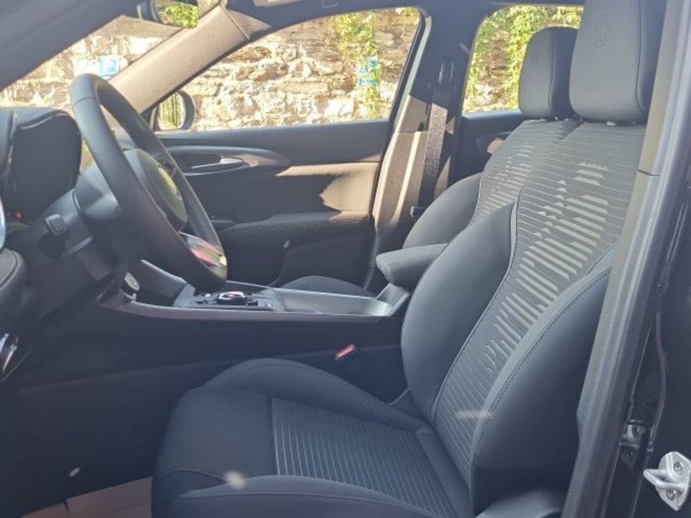 Alfa Romeo Tonale nuova a Monza e Brianza (11)