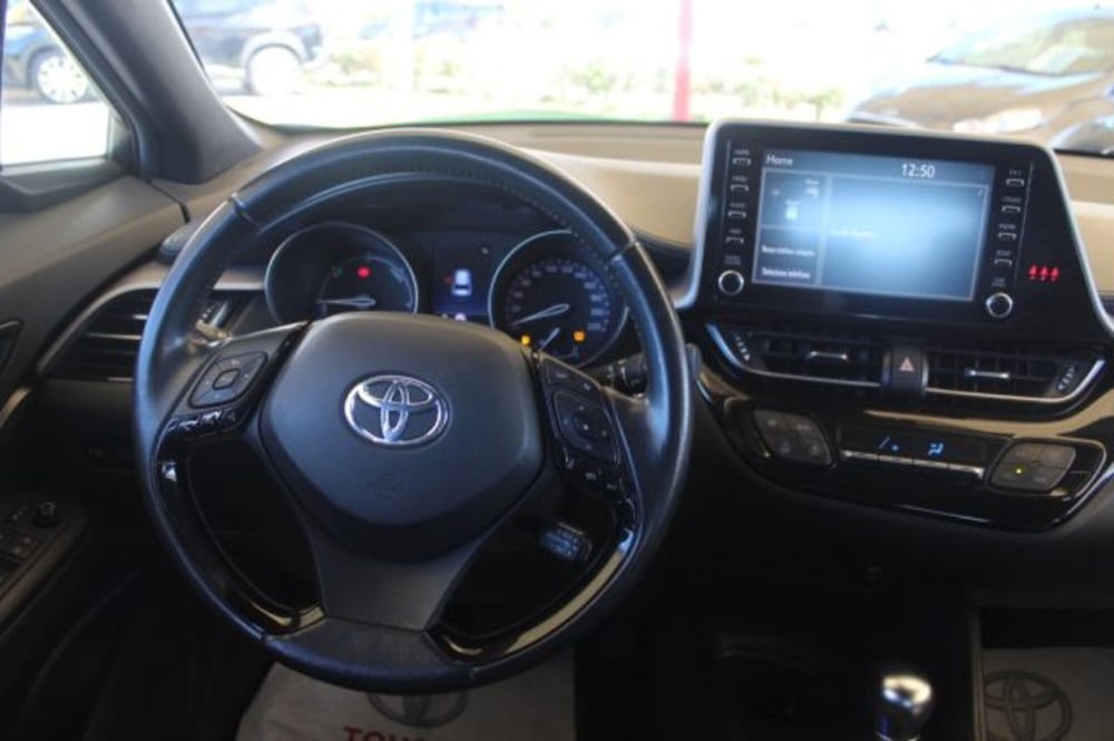 Toyota Toyota C-HR usata a Roma (10)