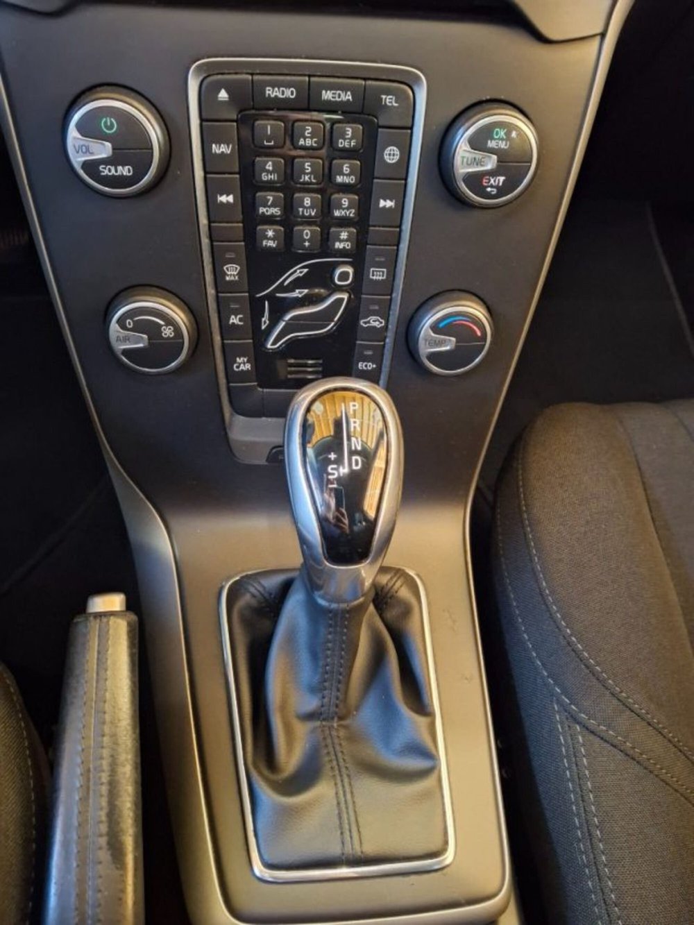 Volvo V40 usata a Vicenza (14)