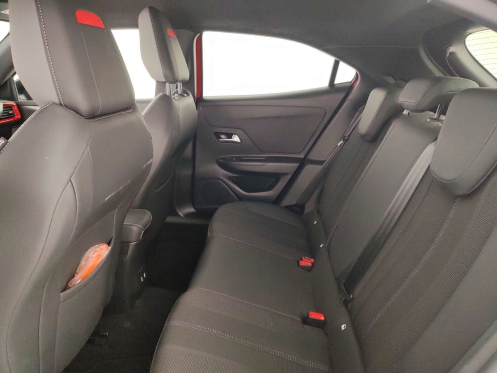 Opel Mokka usata a Massa-Carrara (10)