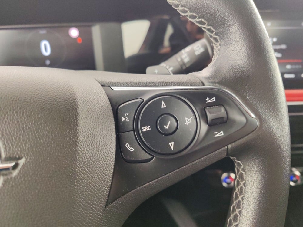 Opel Mokka usata a Massa-Carrara (13)