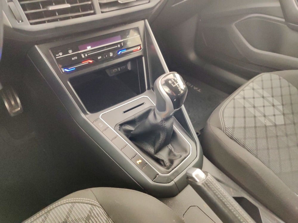 Volkswagen Taigo usata a Massa-Carrara (11)