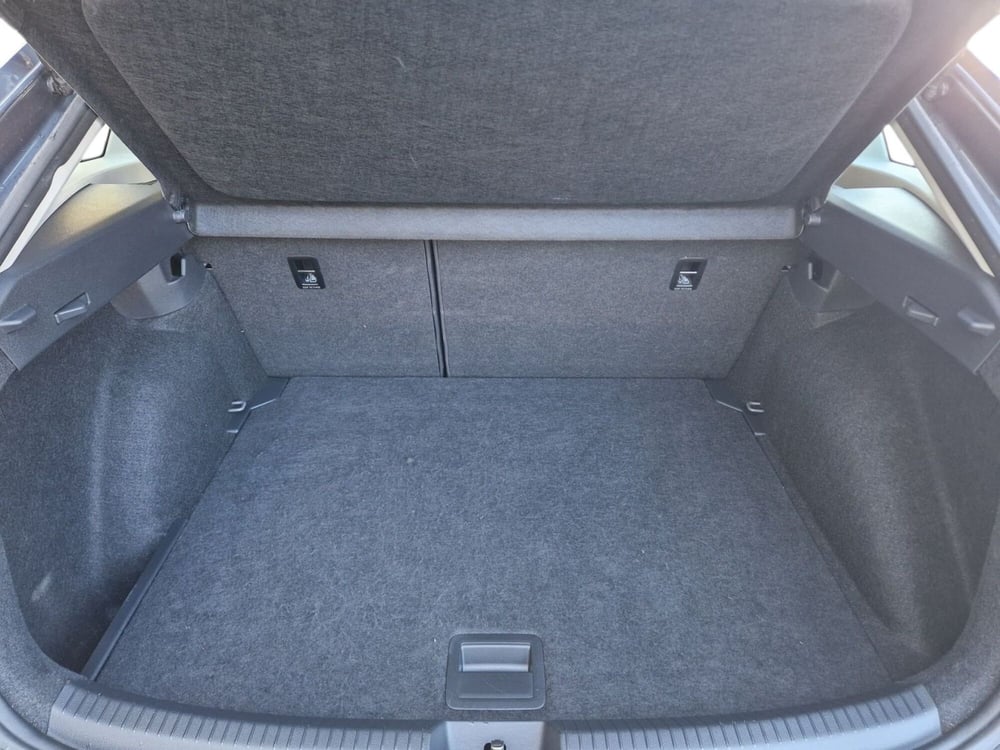 Volkswagen Taigo usata a Frosinone (9)