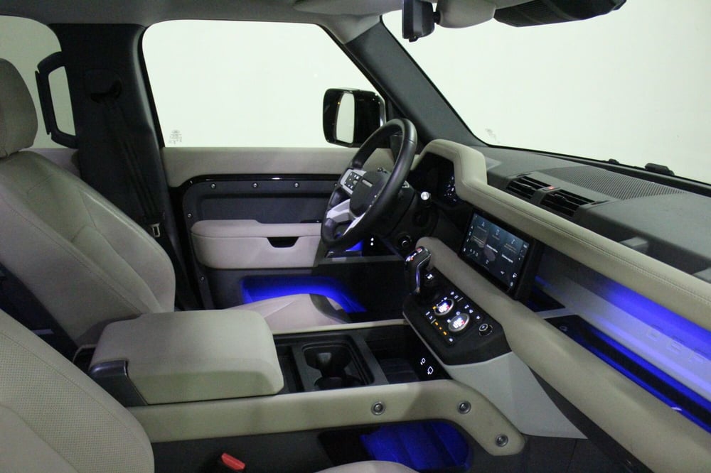 Land Rover Defender usata a Brescia (3)