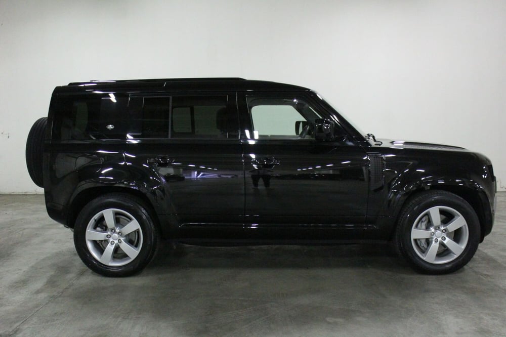 Land Rover Defender usata a Brescia (6)