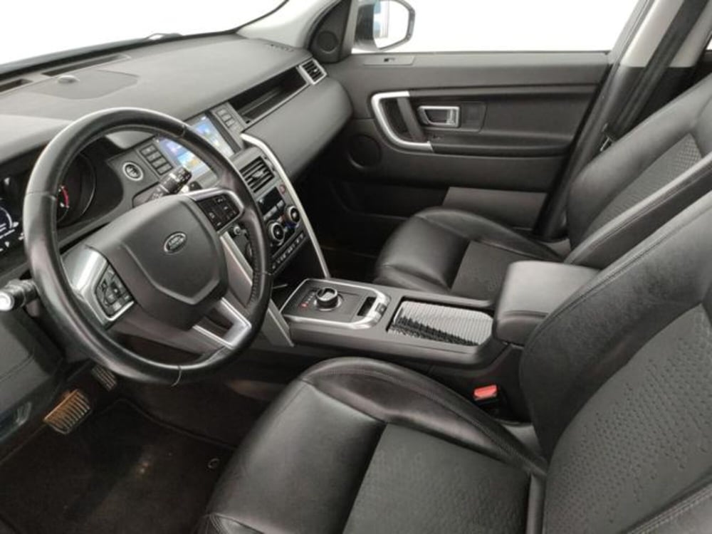 Land Rover Discovery Sport usata a Modena (10)