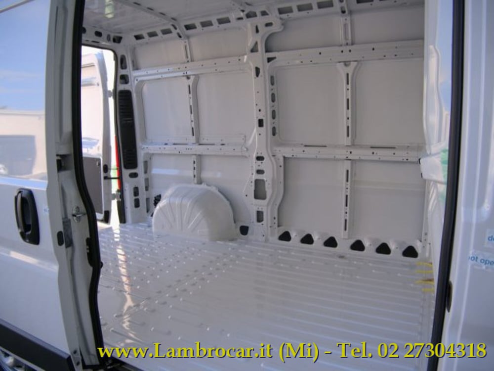Opel Movano Furgone nuova a Milano (10)
