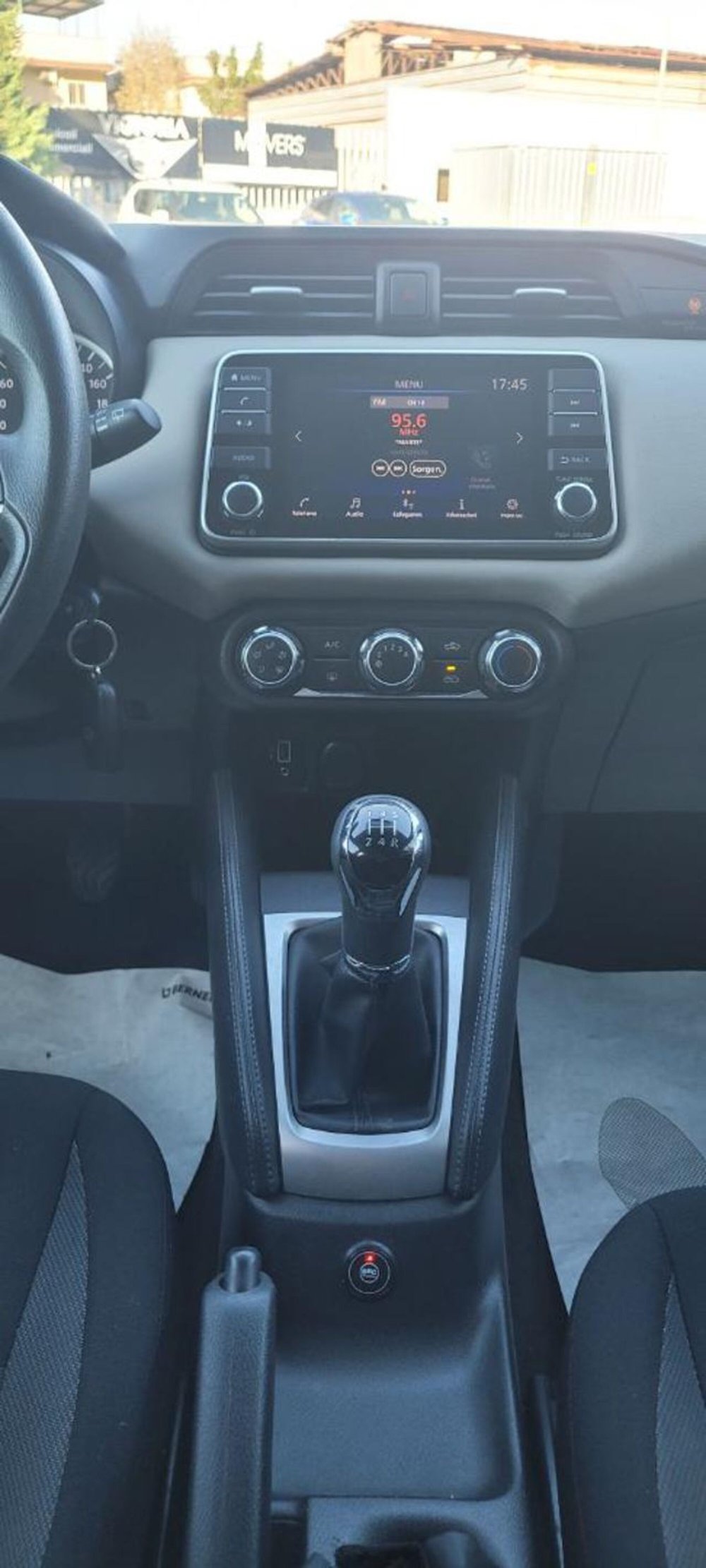 Nissan Micra usata a Napoli (9)