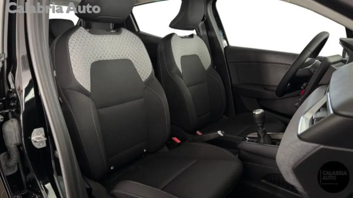 Renault Clio nuova a Reggio Calabria (10)
