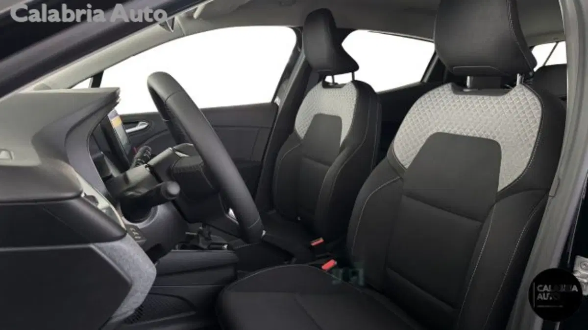 Renault Clio nuova a Reggio Calabria (9)