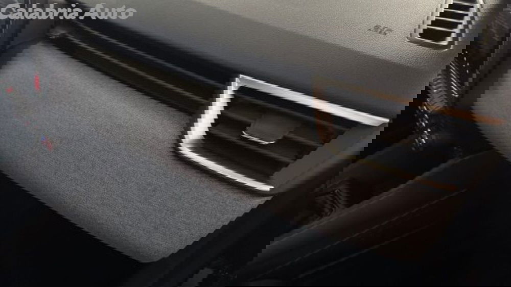 Renault Clio nuova a Reggio Calabria (14)