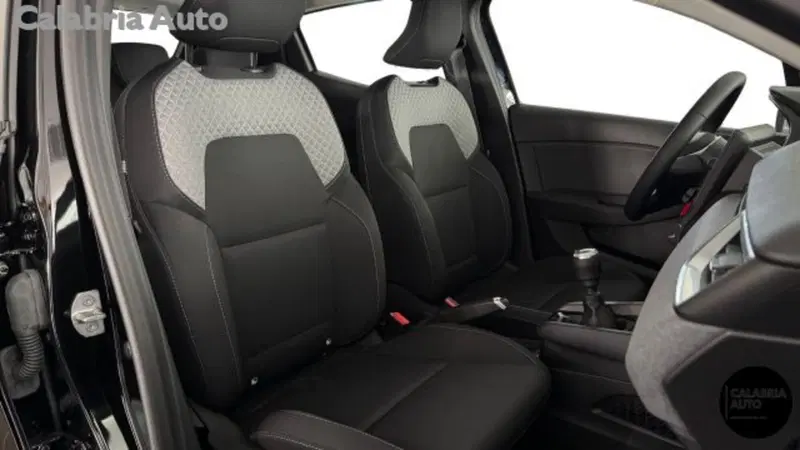 Renault Clio nuova a Reggio Calabria (10)